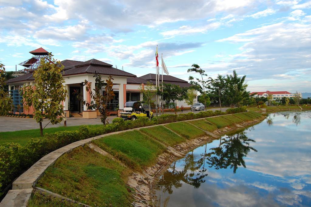 The Golden Lake Hotel Naypyidaw Exteriér fotografie