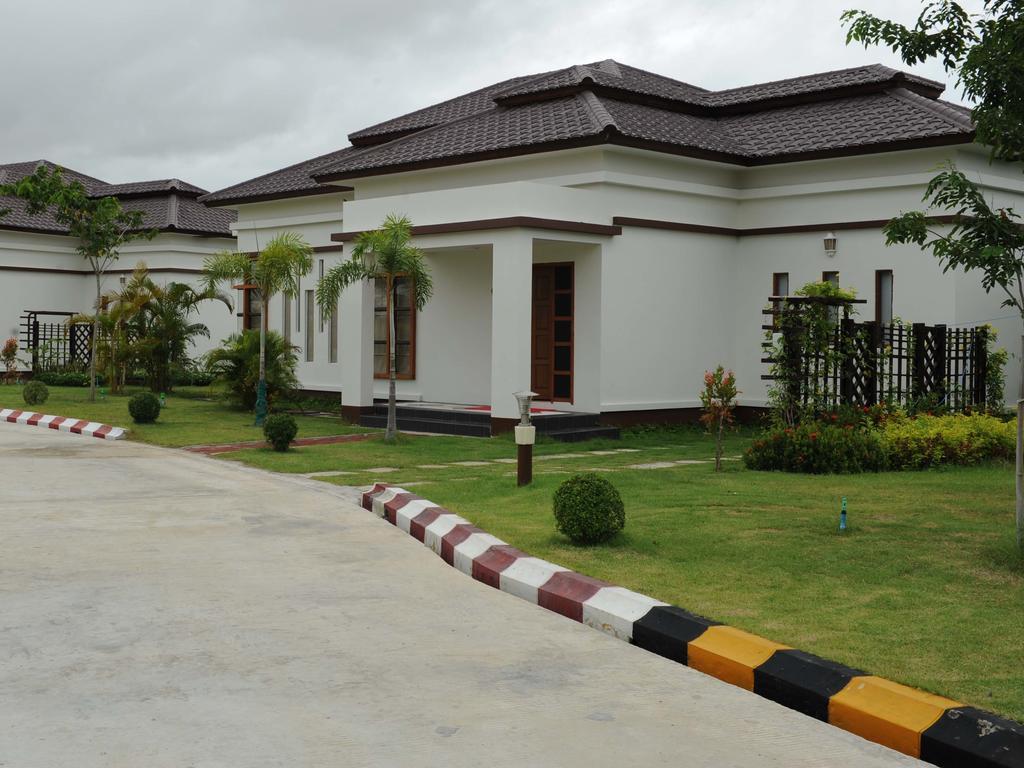 The Golden Lake Hotel Naypyidaw Exteriér fotografie