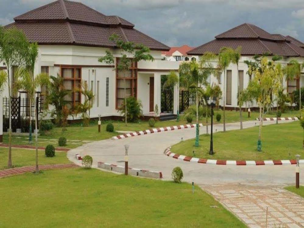 The Golden Lake Hotel Naypyidaw Exteriér fotografie
